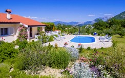 Villa Dosta